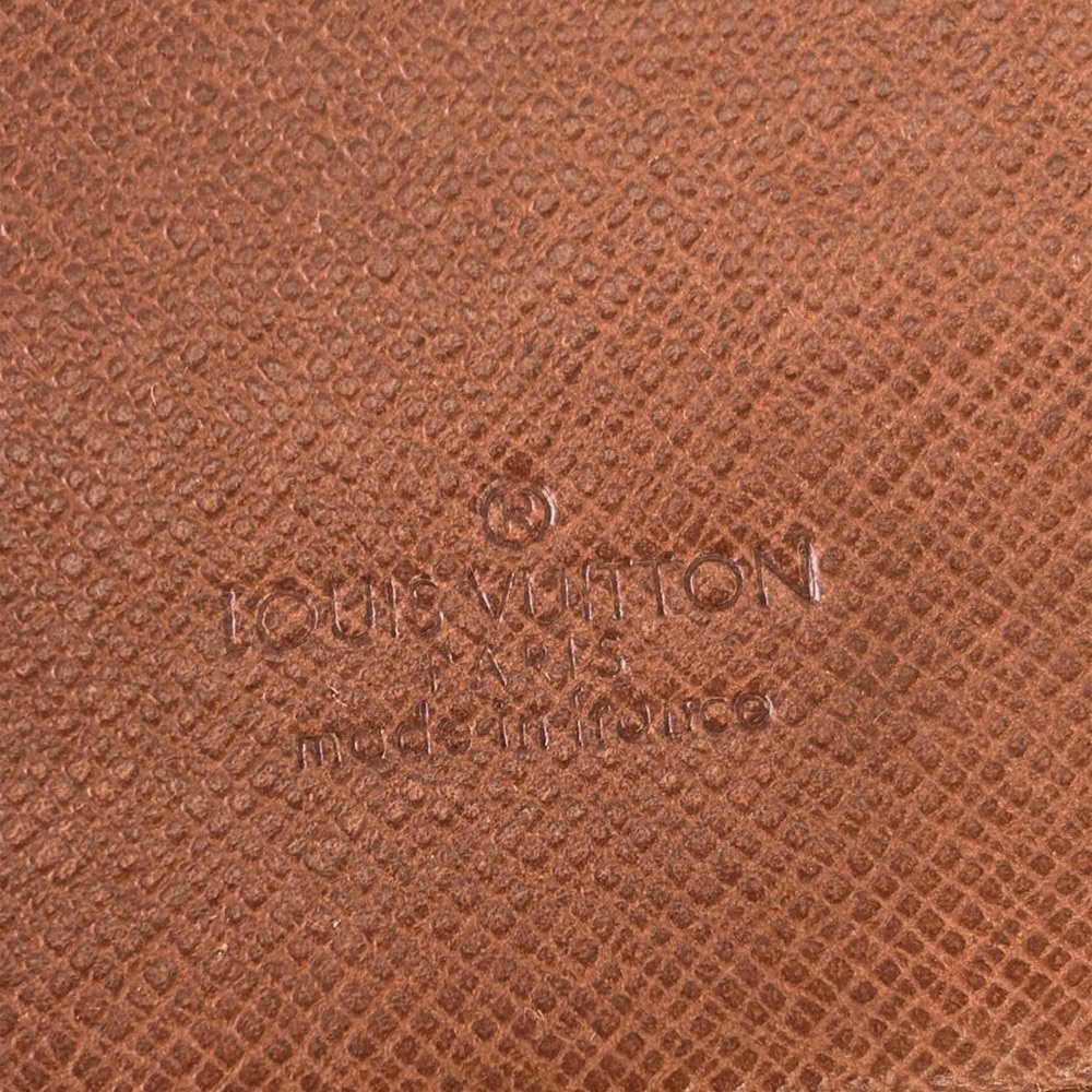 Louis Vuitton Monogram Wallet - Picture 14 of 15